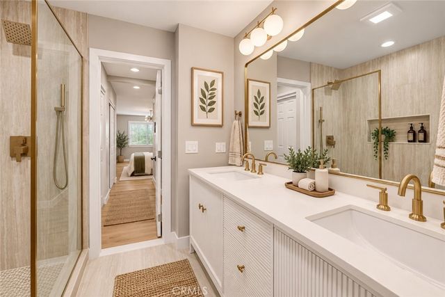 637 N West Knoll 204, West Hollywood, CA 90069