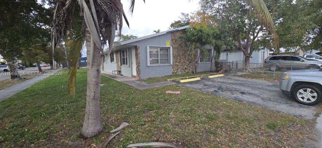 1961 Liberty St 1, Hollywood, FL 33020