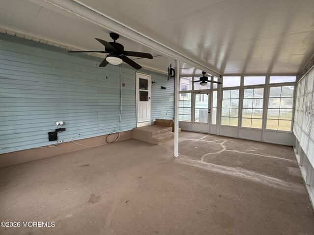 319 Savannah Road, Toms River, NJ 08757