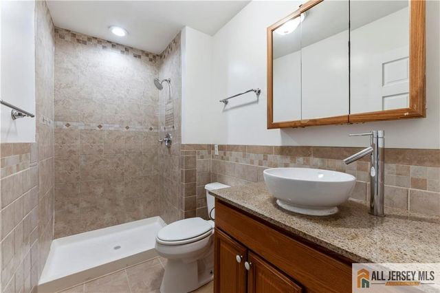 16 Adams Court, East Brunswick, NJ 08816