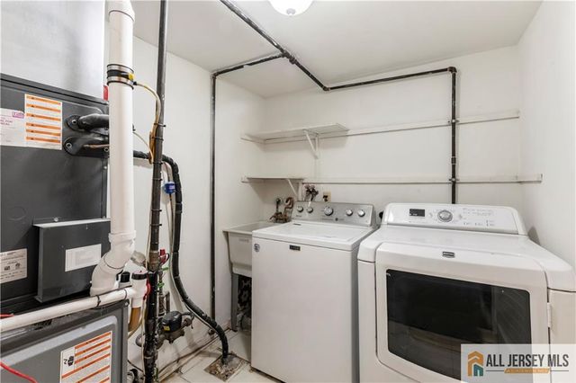 16 Adams Court, East Brunswick, NJ 08816