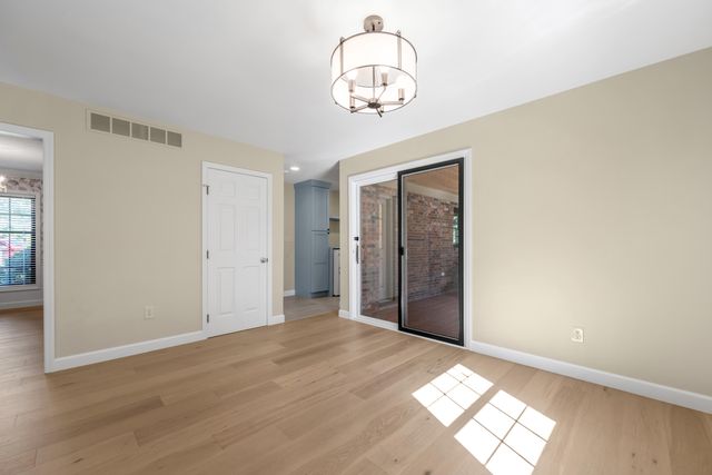 604 Autumn Lane, Lexington, KY 40502