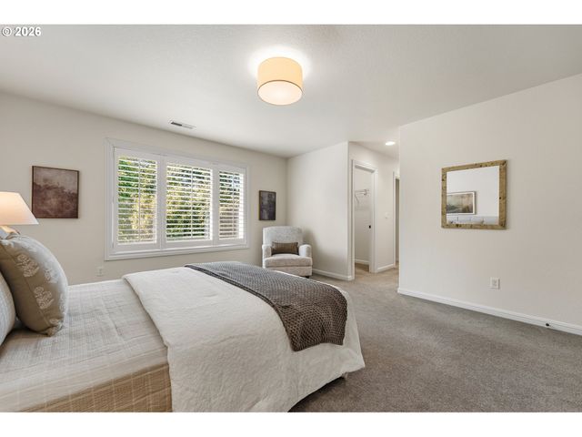 4024 Se CRYSTAL SPRINGS Blvd, Portland, OR 97202