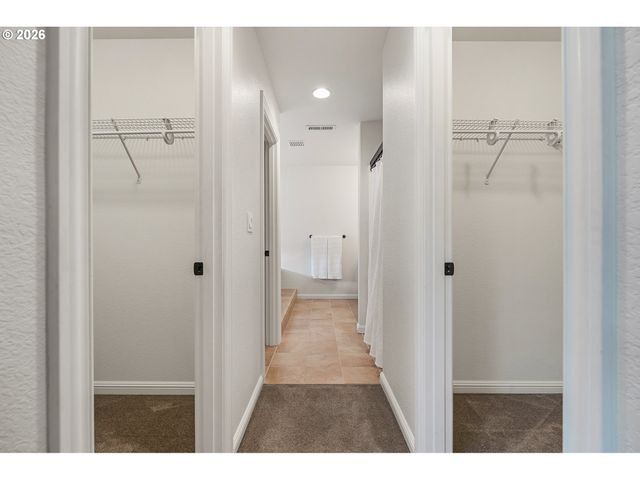 4024 Se CRYSTAL SPRINGS Blvd, Portland, OR 97202
