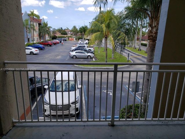 18820 NW 57th Ave 203, Hialeah, FL 33015