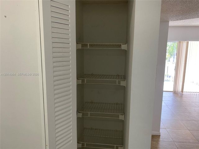 18820 NW 57th Ave 203, Hialeah, FL 33015