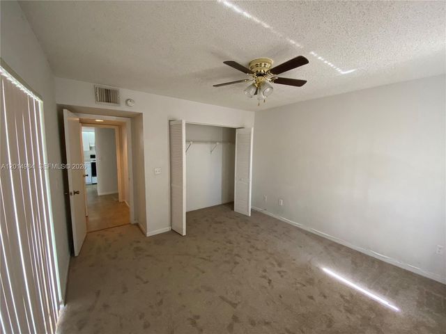18820 NW 57th Ave 203, Hialeah, FL 33015