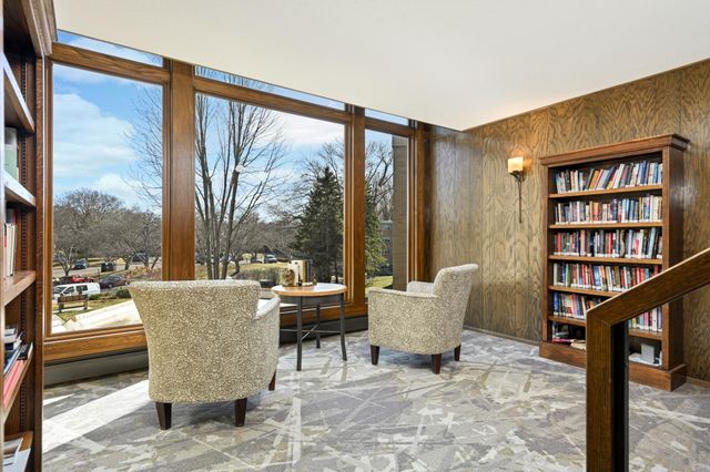 4360 Brookside Court 105, Edina, MN 55436