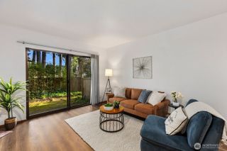 8017 NE 177th Court #504, Kenmore, WA 98028