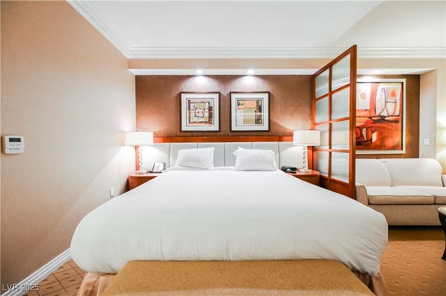 125 East HARMON Avenue 3716, Las Vegas, NV 89109