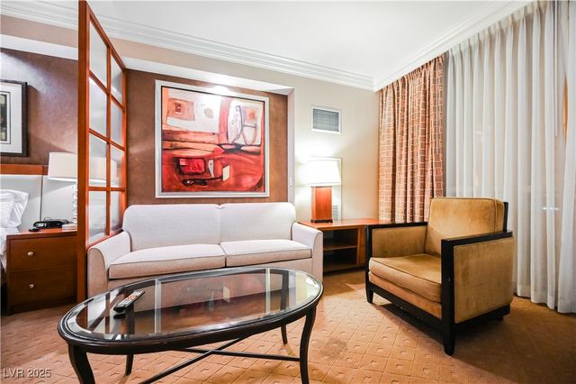 125 East HARMON Avenue 3716, Las Vegas, NV 89109