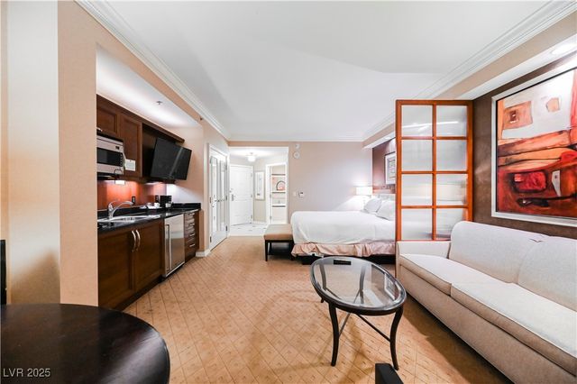 125 East HARMON Avenue 3716, Las Vegas, NV 89109