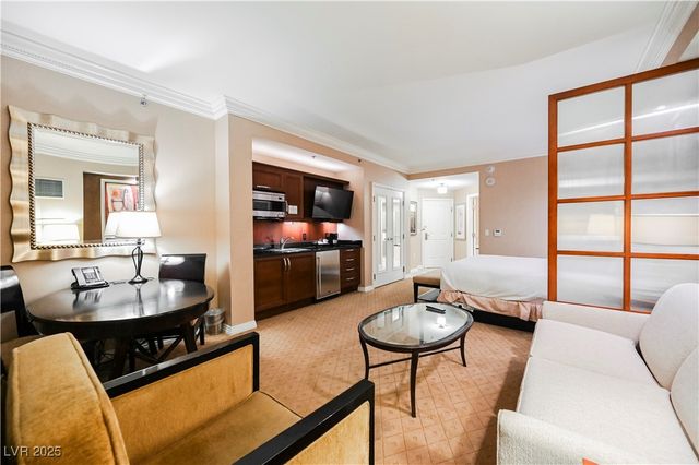 125 East HARMON Avenue 3716, Las Vegas, NV 89109