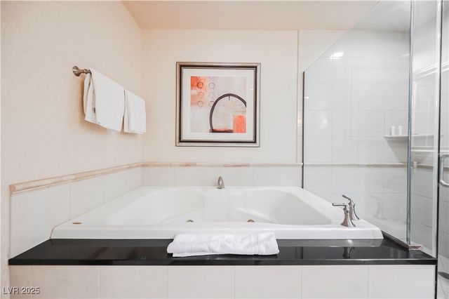 125 East HARMON Avenue 3716, Las Vegas, NV 89109