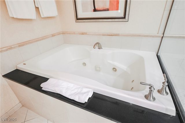 125 East HARMON Avenue 3716, Las Vegas, NV 89109