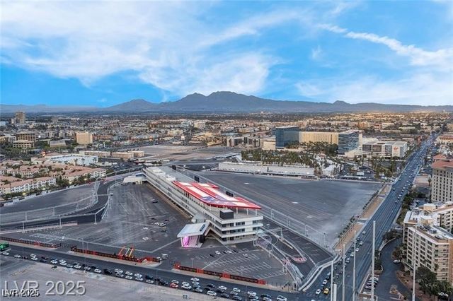 125 East HARMON Avenue 3716, Las Vegas, NV 89109