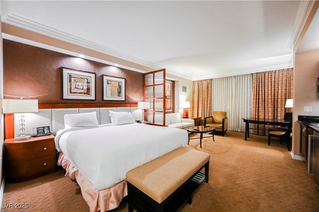 125 East HARMON Avenue 3716, Las Vegas, NV 89109