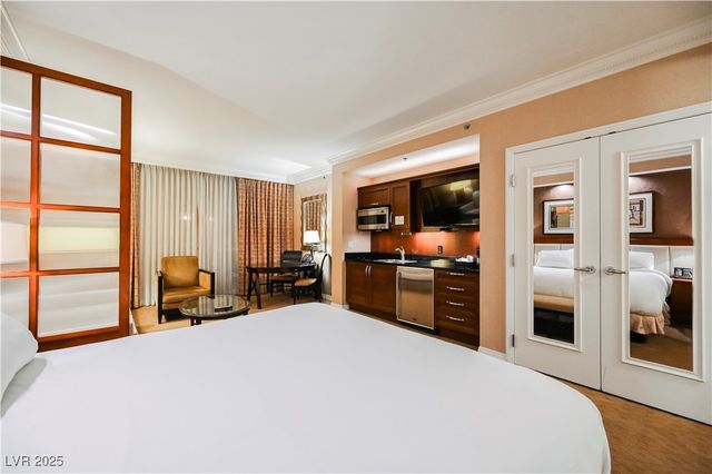 125 East HARMON Avenue 3716, Las Vegas, NV 89109