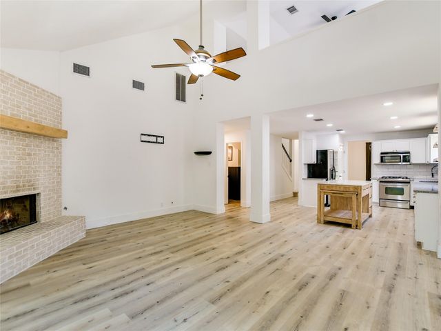 4109 Moss Hollow DR, Round Rock, TX 78681