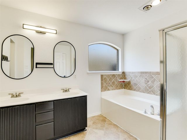 4109 Moss Hollow DR, Round Rock, TX 78681