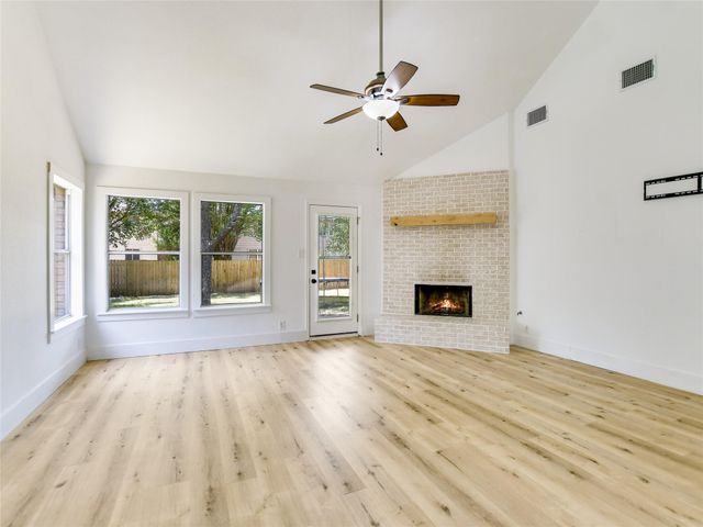 4109 Moss Hollow DR, Round Rock, TX 78681