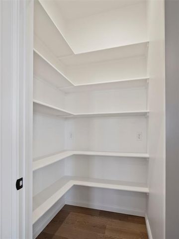 309 Carat Drive, Yukon, OK 73099