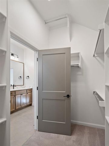 309 Carat Drive, Yukon, OK 73099