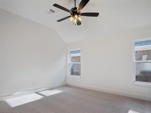 309 Carat Drive, Yukon, OK 73099