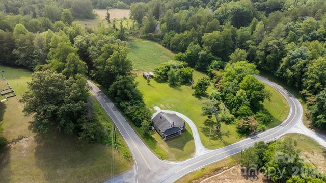 2970 Zacks Fork Road, Lenoir, NC 28645