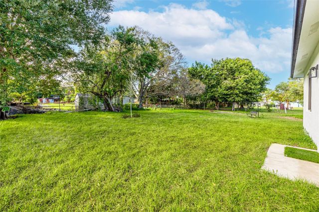 1605 N 23rd Street, Fort Pierce, FL 34950