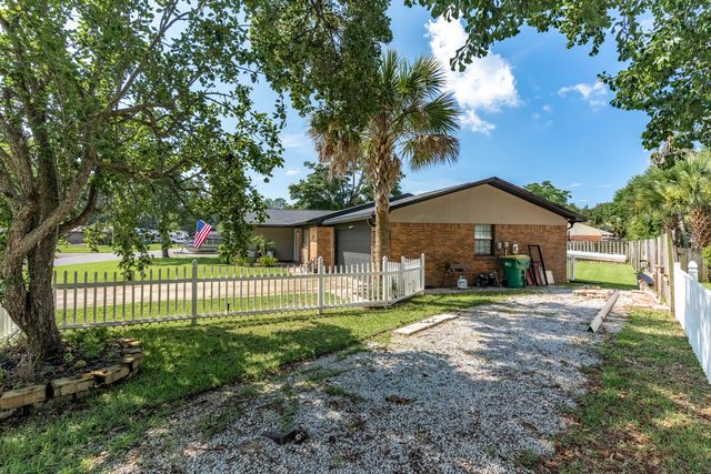 1110 Coral Drive, Niceville, FL 32578