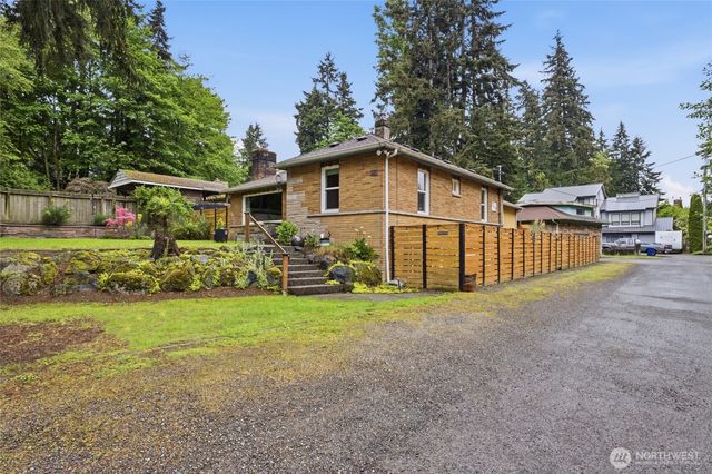 7715 236th Street SW, Edmonds, WA 98026