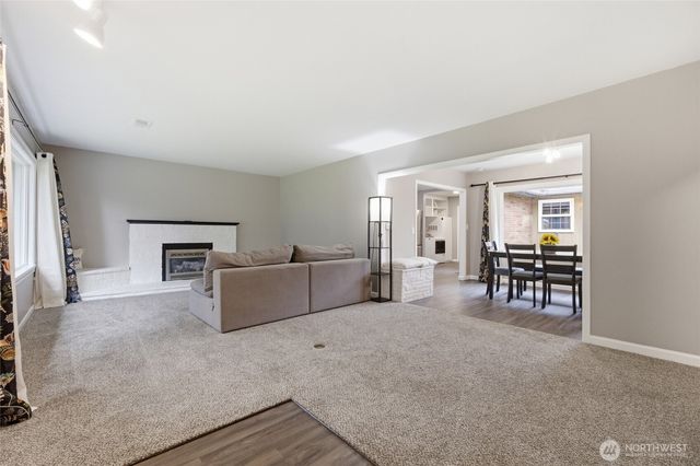7715 236th Street SW, Edmonds, WA 98026