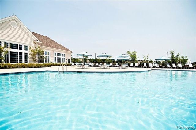 9339 Sand Hill Drive, Grand Blanc, MI 48439