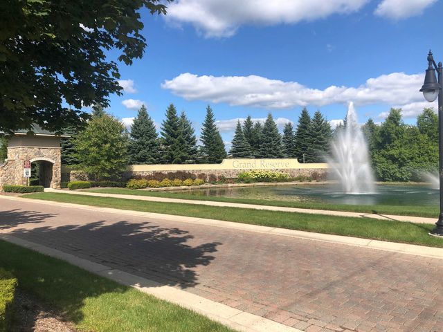 9339 Sand Hill Drive, Grand Blanc, MI 48439