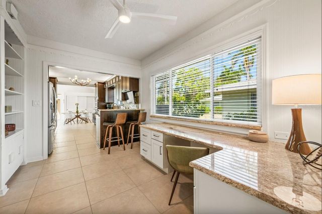 140 S BLVD OF THE PRESIDENTS, Sarasota, FL 34236