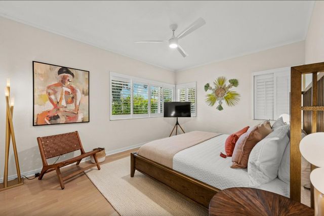 140 S BLVD OF THE PRESIDENTS, Sarasota, FL 34236