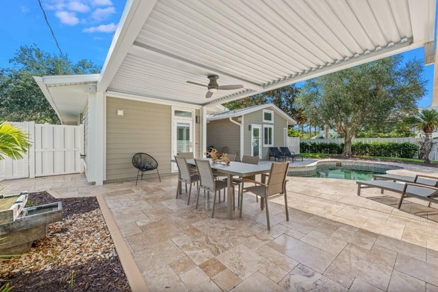 140 S BLVD OF THE PRESIDENTS, Sarasota, FL 34236