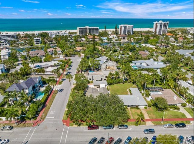 140 S BLVD OF THE PRESIDENTS, Sarasota, FL 34236