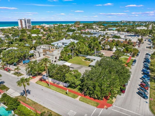 140 S BLVD OF THE PRESIDENTS, Sarasota, FL 34236