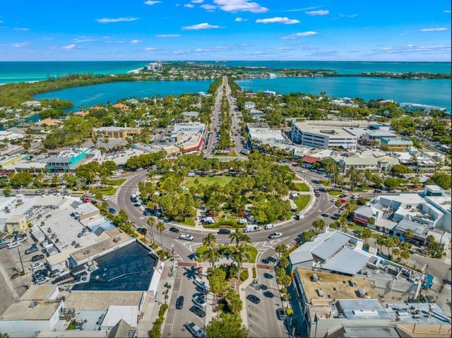 140 S BLVD OF THE PRESIDENTS, Sarasota, FL 34236