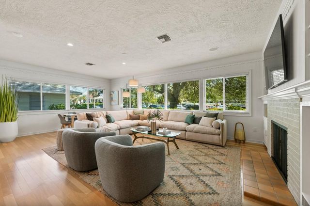 140 S BLVD OF THE PRESIDENTS, Sarasota, FL 34236