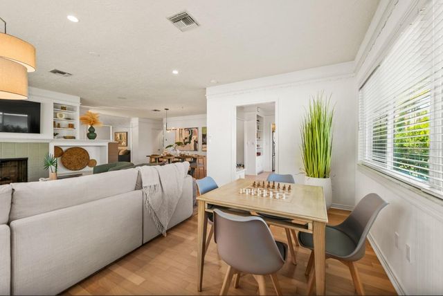 140 S BLVD OF THE PRESIDENTS, Sarasota, FL 34236