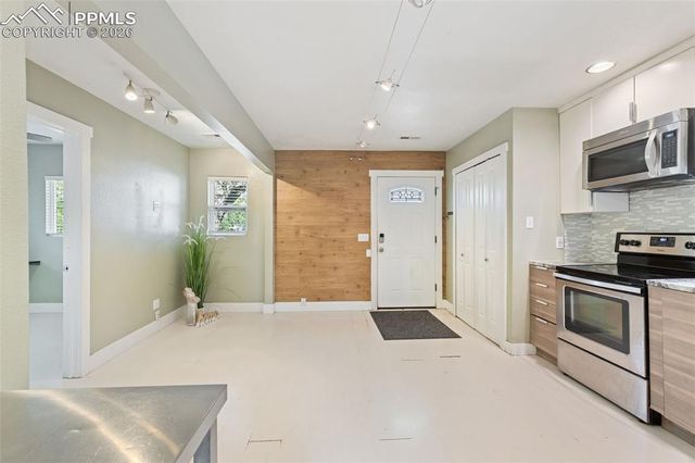 215 S 28th Street, Colorado Springs, CO 80904