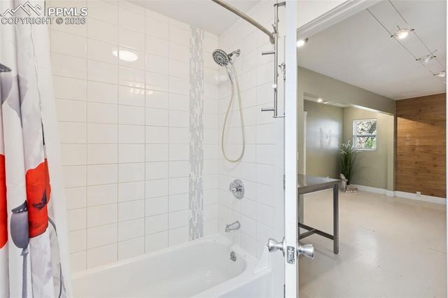 215 S 28th Street, Colorado Springs, CO 80904