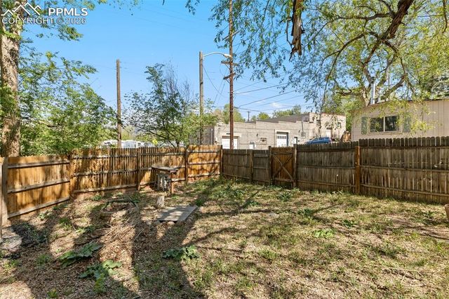 215 S 28th Street, Colorado Springs, CO 80904
