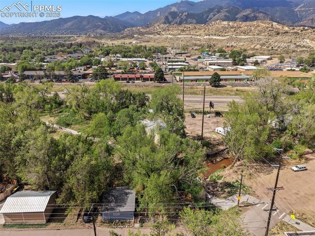215 S 28th Street, Colorado Springs, CO 80904