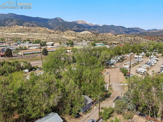 215 S 28th Street, Colorado Springs, CO 80904