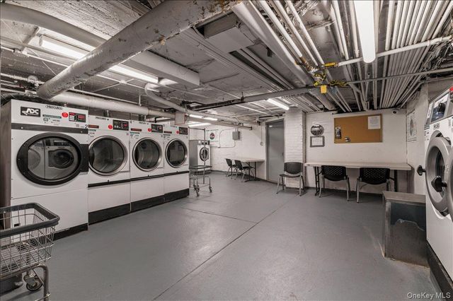 83-52 Talbot Street 6H, Kew Gardens, NY 11415