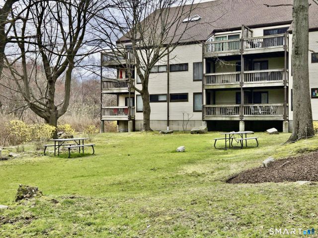 3699 Broadbridge Avenue 330, Stratford, CT 06614